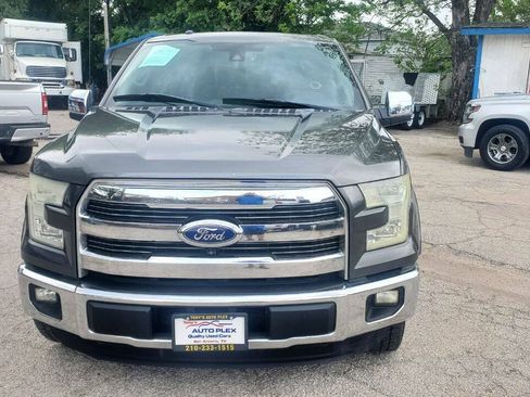 Used 2015 Ford F150 Lariat w/ Equipment Group 502A Luxury RWD image 9