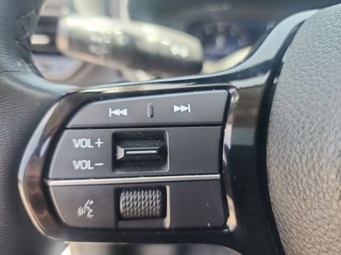 Used 2025 Honda Pilot Elite image 23