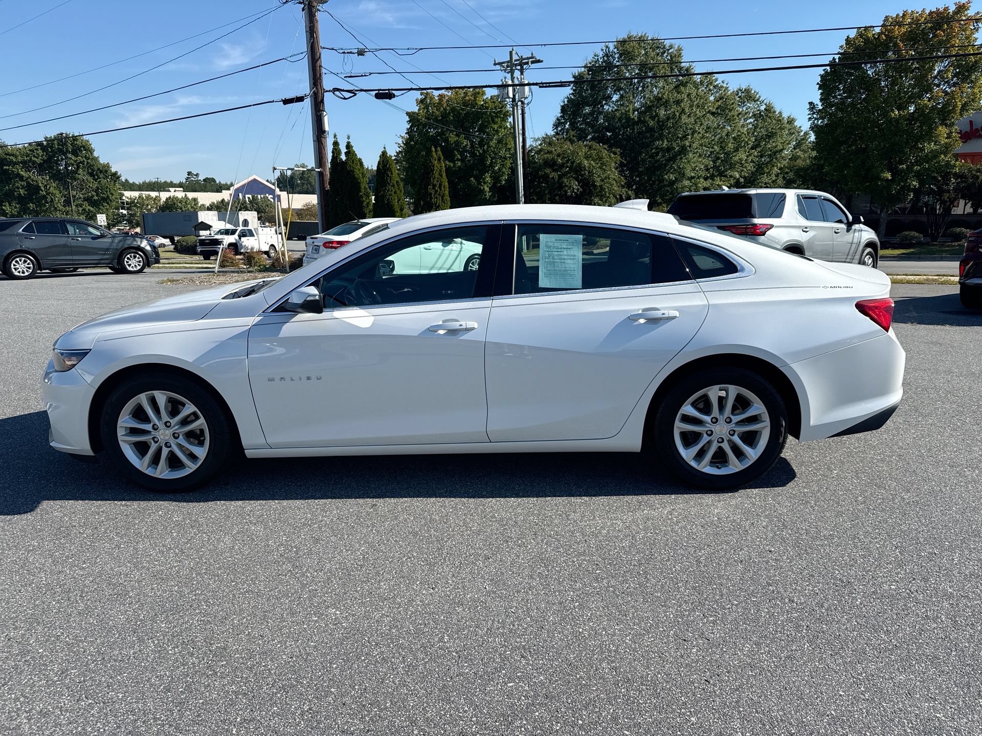 Used 2018 Chevrolet Malibu LT FWD image 4