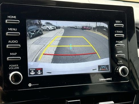 Used 2022 Toyota Camry SE w/ Cold Weather Package image 23