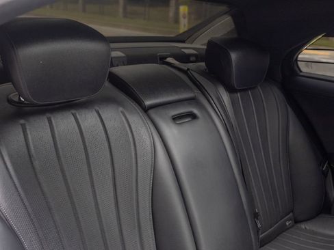 Used 2022 Mercedes-Benz S 500 4MATIC w/ AMG Line Package image 41