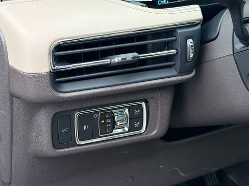 Used 2020 Lincoln Corsair Reserve w/ Equipment Group 201A image 10