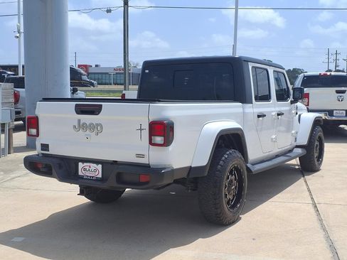 Used 2023 Jeep Gladiator Overland w/ Popular Equipment Package AWD/4WD image 6