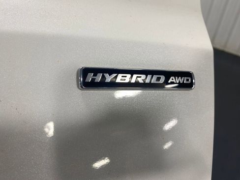 Used 2020 Ford Escape Titanium image 18