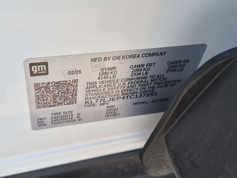 Used 2026 Chevrolet Trax RS FWD image 32