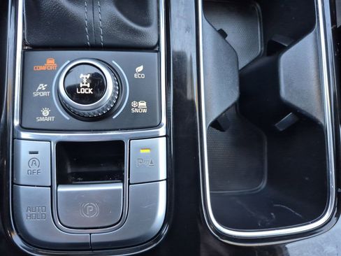 Used 2024 Kia Telluride EX image 28