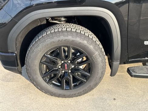 New 2026 GMC Sierra 1500 Elevation w/ Elevation Premium Package image 28