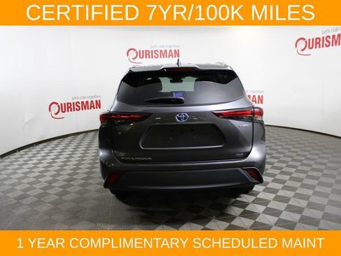 Used 2024 Toyota Highlander XLE AWD/4WD image 6