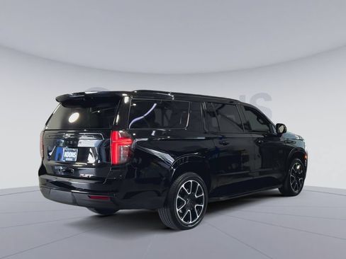 Used 2023 Chevrolet Suburban RST w/ Luxury Package AWD/4WD image 11
