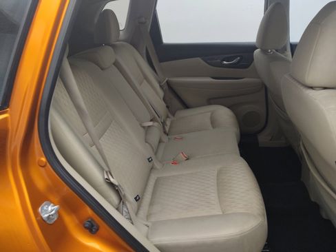 Used 2017 Nissan Rogue S image 19