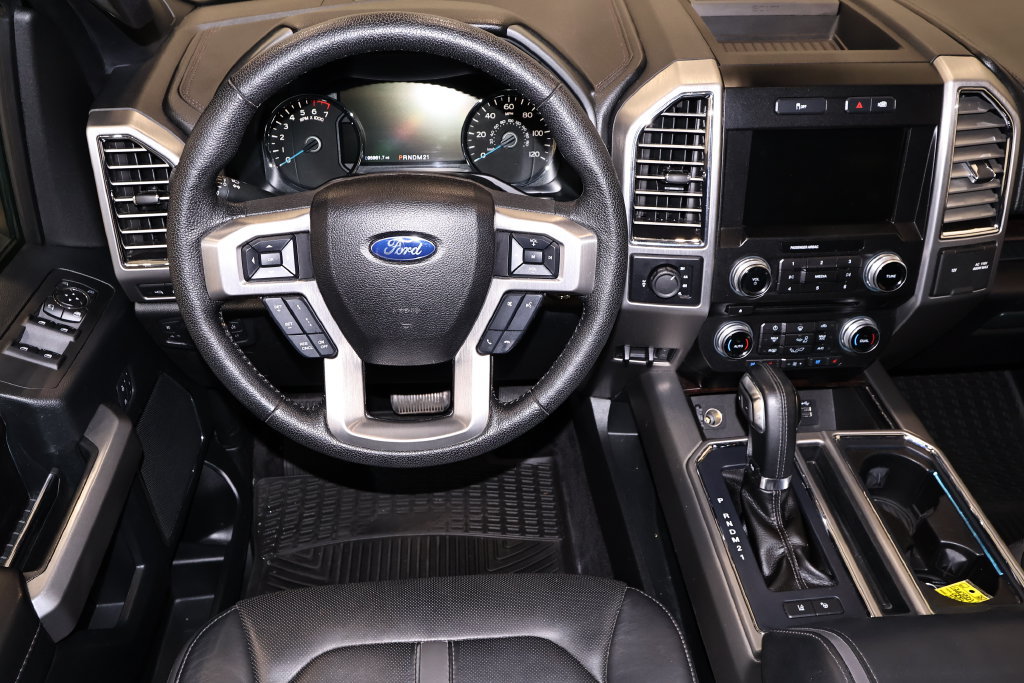 Used 2015 Ford F150 Platinum w/ Equipment Group 701A Luxury AWD/4WD image 22