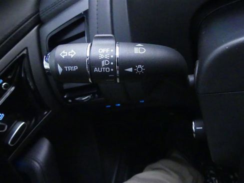 Used 2017 Jaguar F-TYPE R image 20