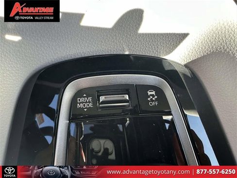 Used 2025 Toyota Corolla FX image 34