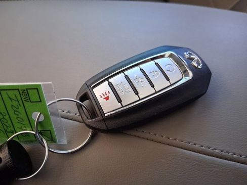 Used 2023 INFINITI QX50 Luxe image 18