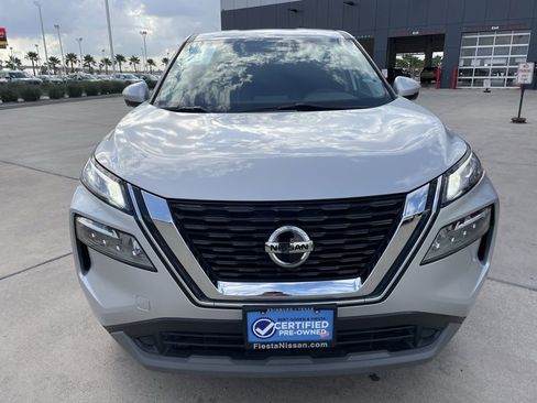 Certified 2021 Nissan Rogue SV image 6