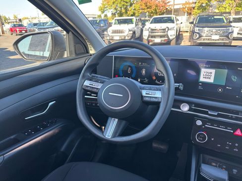 Used 2026 Hyundai Tucson SEL Plus FWD image 36