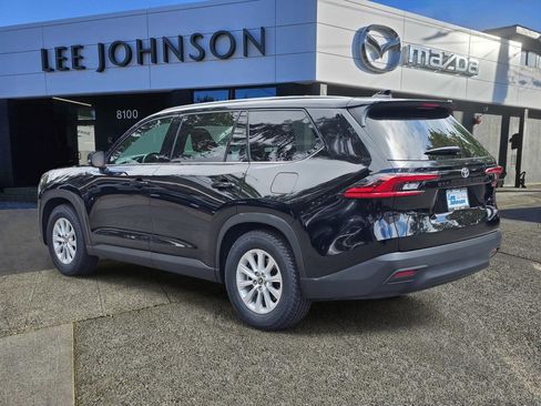 Used 2025 Toyota Grand Highlander FWD image 3