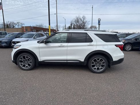Certified 2025 Ford Explorer Platinum w/ Ultimate Package AWD/4WD image 6