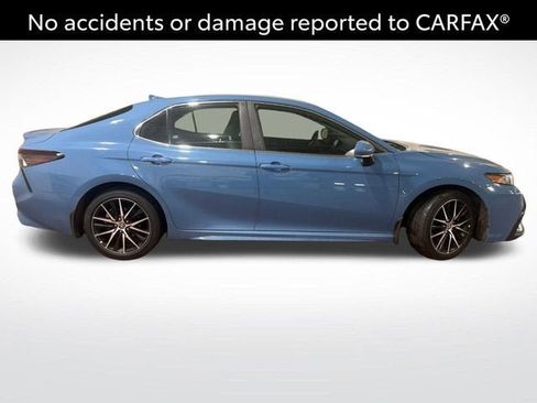 Certified 2024 Toyota Camry SE image 3