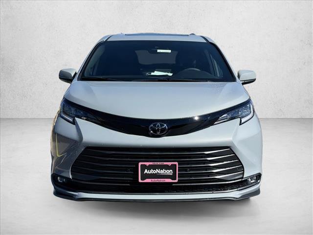 New 2026 Toyota Sienna XLE Woodland Edition AWD/4WD image 2