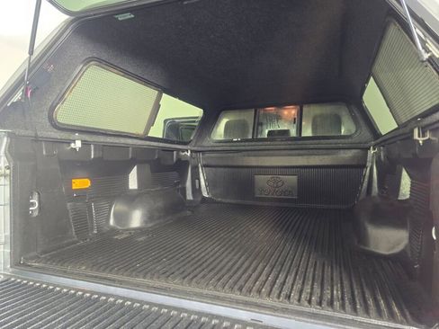 Used 2020 Toyota Tundra SR5 AWD/4WD image 18