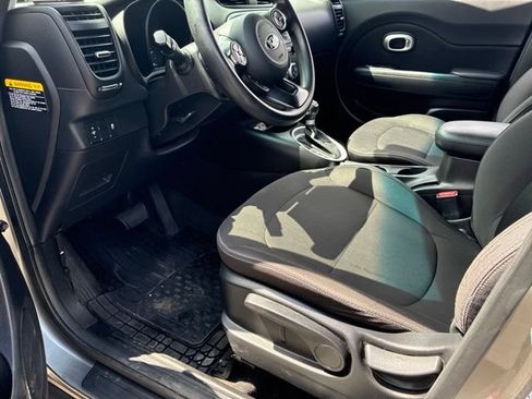 Used 2016 Kia Soul FWD image 4