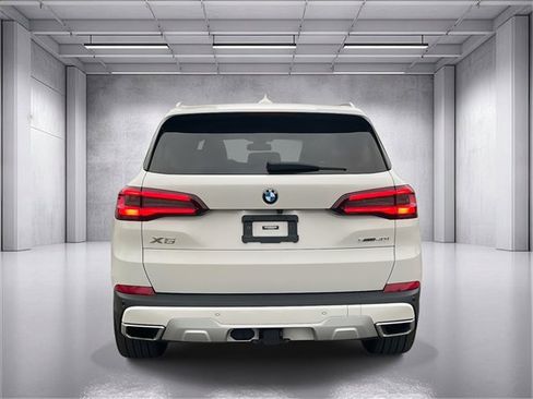 Used 2022 BMW X5 sDrive40i w/ Premium Package image 4