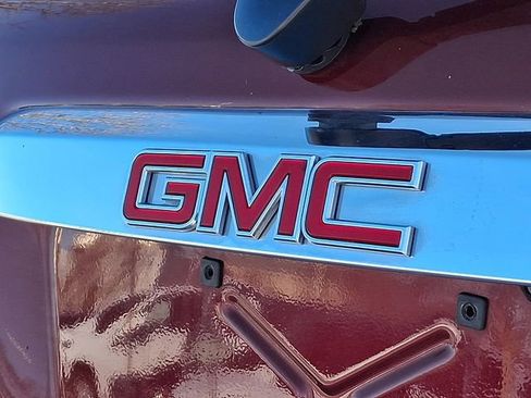 Used 2017 GMC Acadia Limited SLT image 31