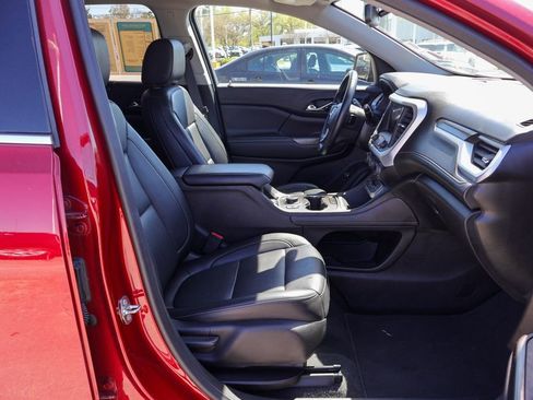 Used 2023 GMC Acadia SLT image 8