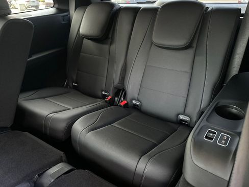 New 2025 Mercedes-Benz GLS 450 4MATIC image 36