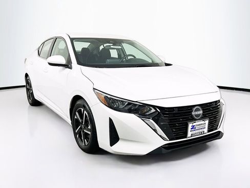 Used 2025 Nissan Sentra SV FWD image 1