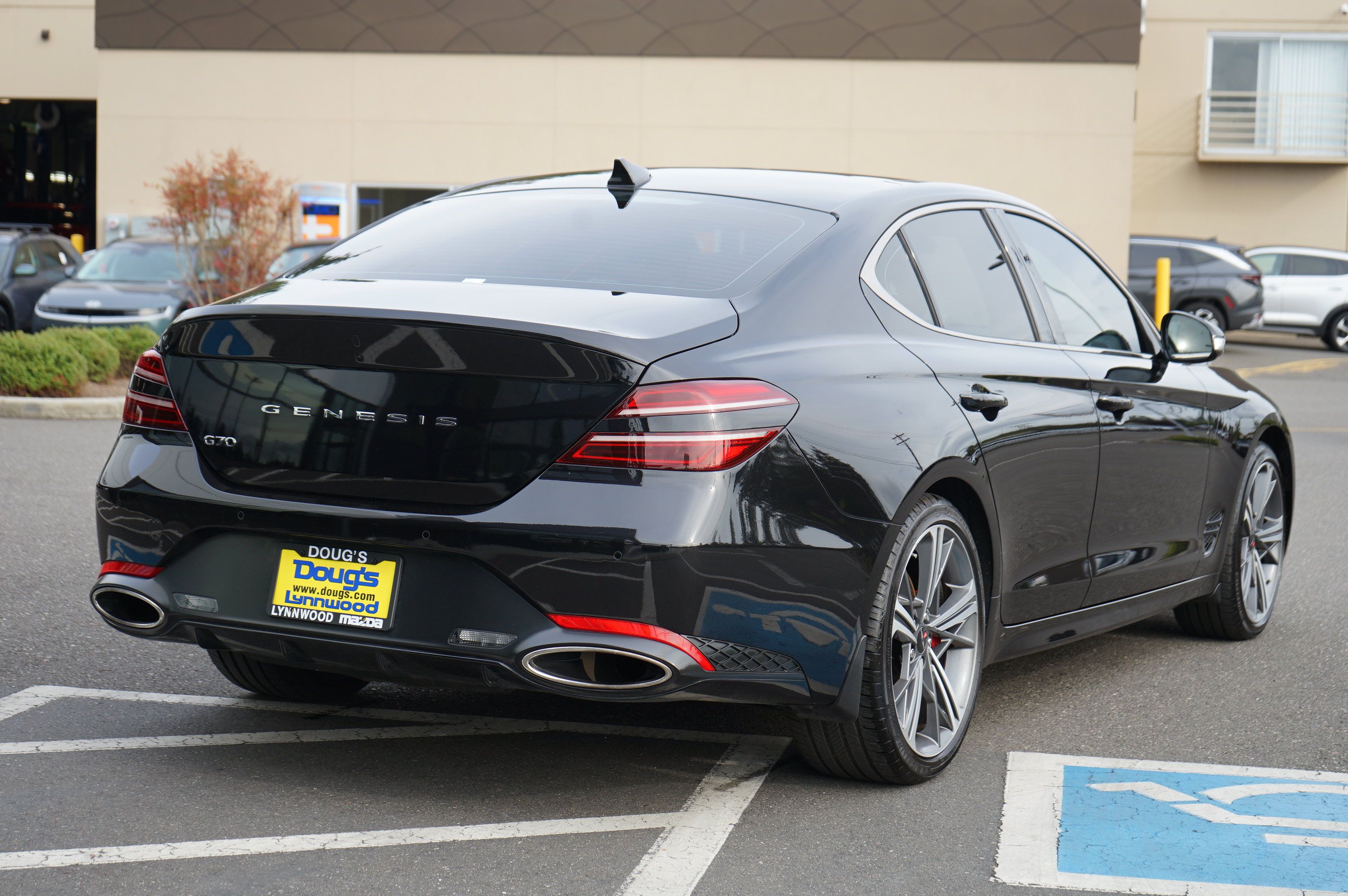 Used 2025 Genesis G70 2.5T w/ Sport Prestige Package RWD image 3