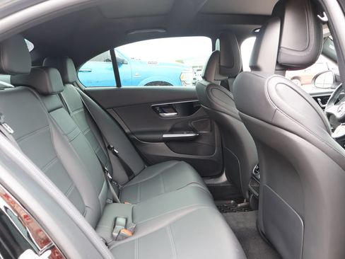Used 2025 Mercedes-Benz C 300 4MATIC Sedan image 12