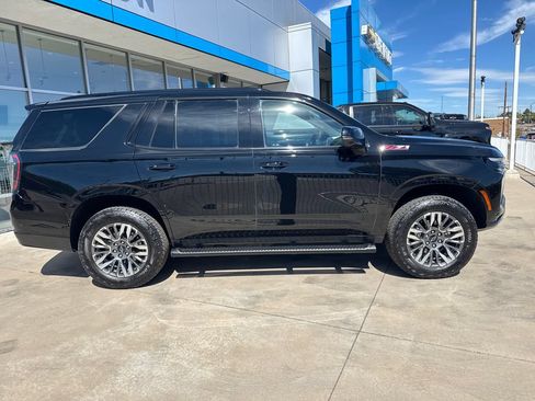 Used 2025 Chevrolet Tahoe Z71 w/ Comfort Package AWD/4WD image 6