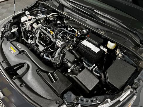 Certified 2025 Toyota Corolla LE FWD image 11