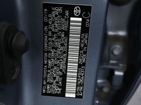 Used 2020 Toyota Corolla LE image 14