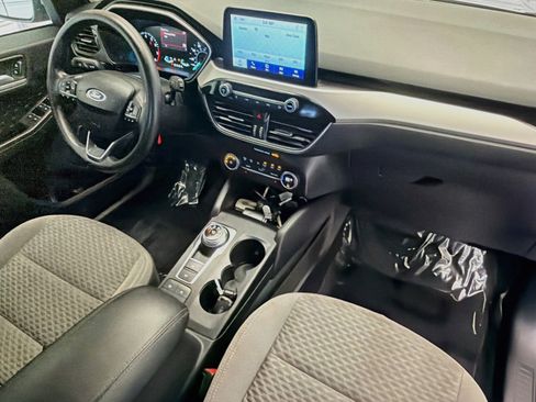 Used 2020 Ford Escape SE FWD image 11
