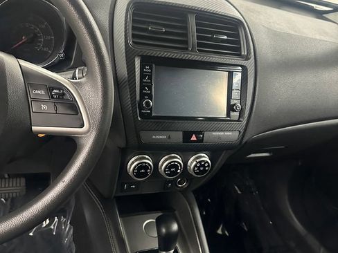 Used 2020 Mitsubishi Outlander Sport ES FWD image 14