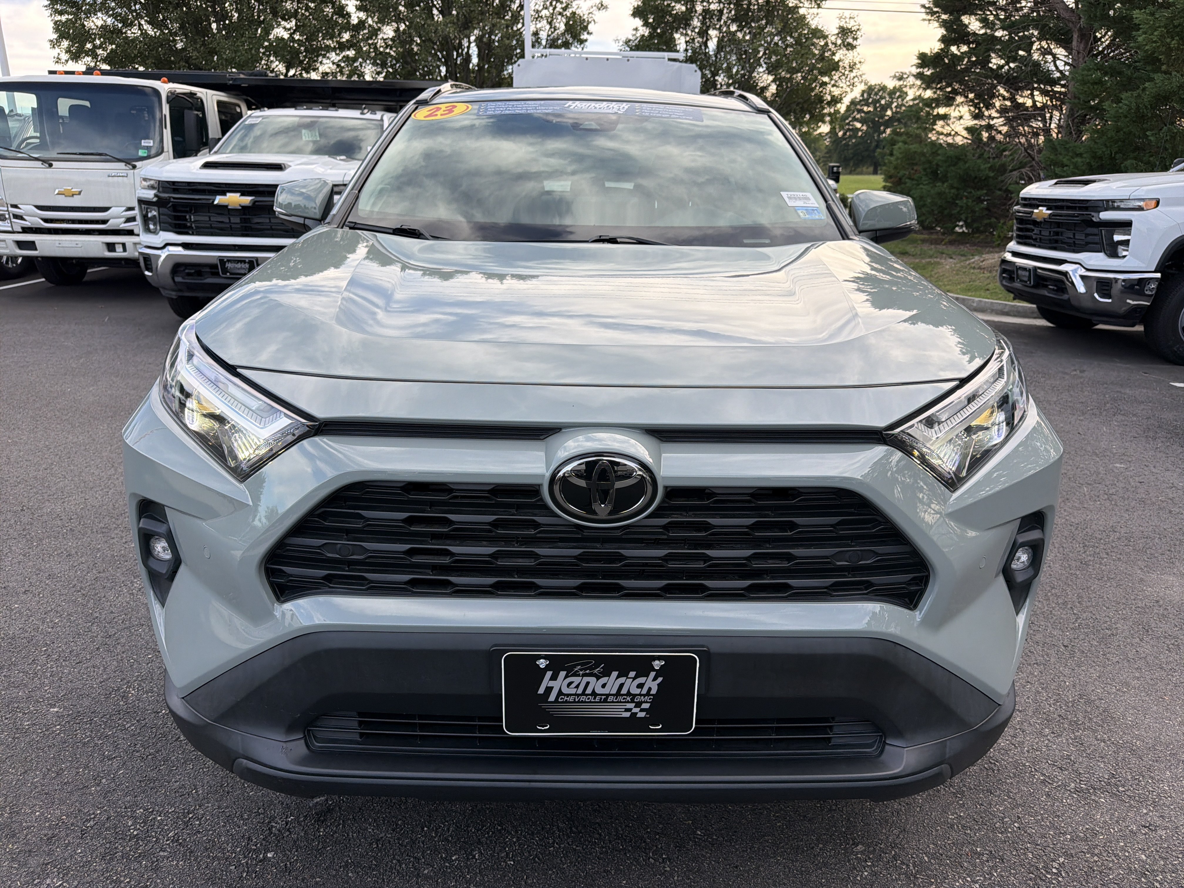 Used 2023 Toyota RAV4 XLE Premium AWD/4WD image 3