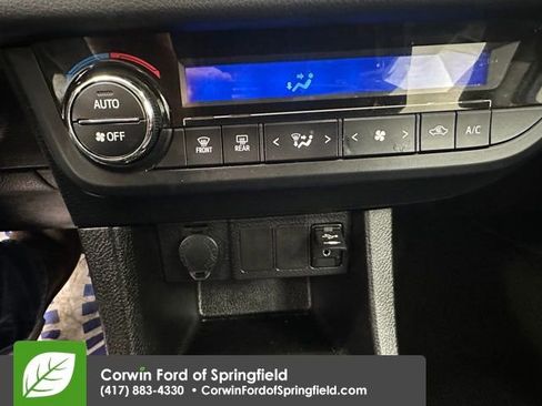 Used 2015 Toyota Corolla L image 19