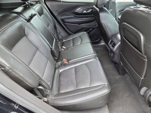 Used 2024 GMC Terrain SLT FWD image 14