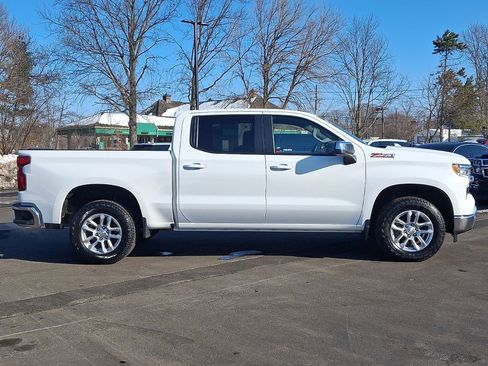 Certified 2022 Chevrolet Silverado 1500 LT w/ Z71 Off-Road Package image 26