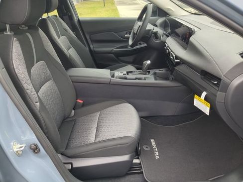 New 2026 Nissan Sentra SV w/ SV Convenience Package FWD image 31