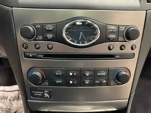 Used 2012 INFINITI G37 x w/ Premium Pkg image 16