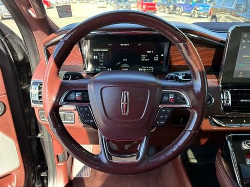Used 2020 Lincoln Navigator L Black Label w/ Cargo Convenience Package image 13