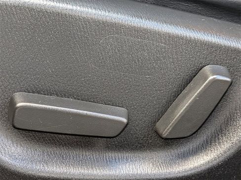 Used 2017 MAZDA MAZDA6 Touring image 19