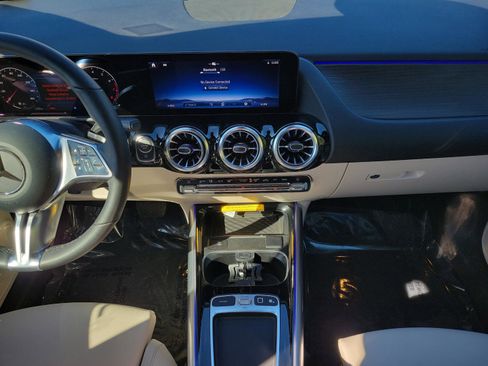 Certified 2026 Mercedes-Benz GLA 250 image 11