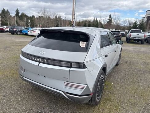 Used 2024 Hyundai Ioniq 5 Limited image 19