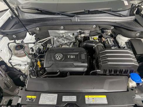 Used 2021 Volkswagen Atlas Cross Sport SE image 29