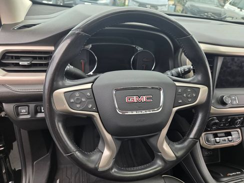 Used 2021 GMC Acadia Denali w/ Denali Ultimate Package AWD/4WD image 39